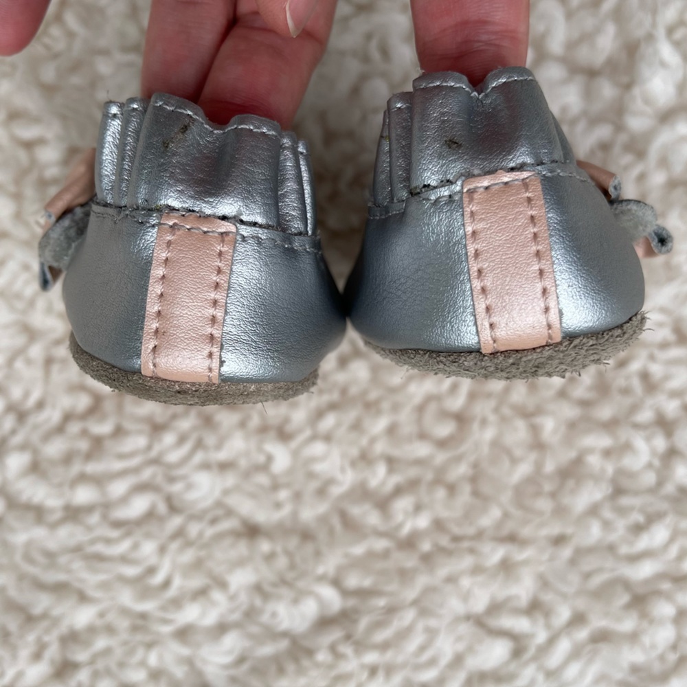 Robeez Leather Shoes - Picture 3 of 6